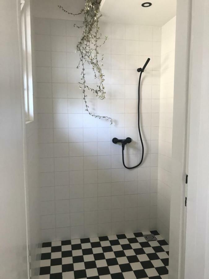 Spacious Bauhaus Icon Flat With Fitness Room In Central Buda, Close To The River And Margaret Island Budapest Esterno foto